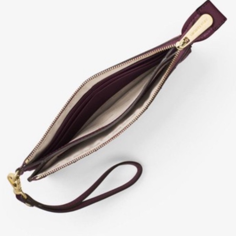 MICHAEL MICHAEL KORS Grommet Wristlet - Picture 3 of 8
